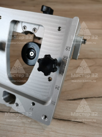 Фрезерный кондуктор с увеличенным отступом «Мастер 32»